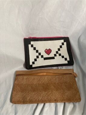 Black & White Beaded Envelope Wristlet with Pink Heart Accent